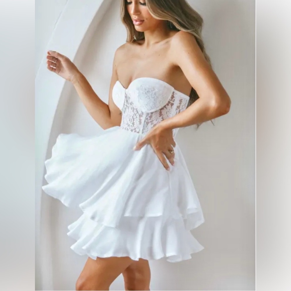 NWT Selfie Leslie Saints + Secrets White Strapless Dress Size US S/AU8